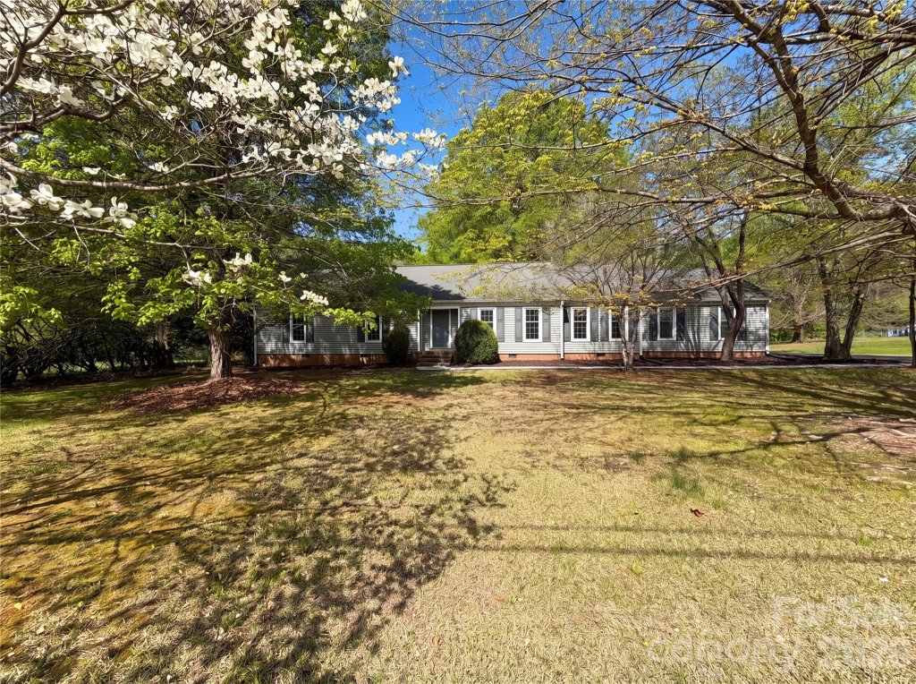 1614 Colfax Drive