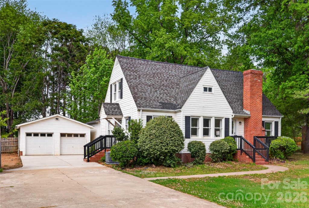 116 Middleton Avenue