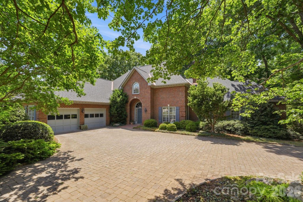 Royden, Charlotte community