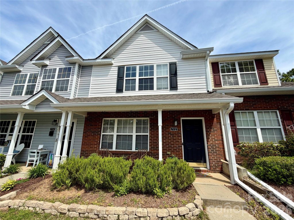 732 Rock Lake Glen