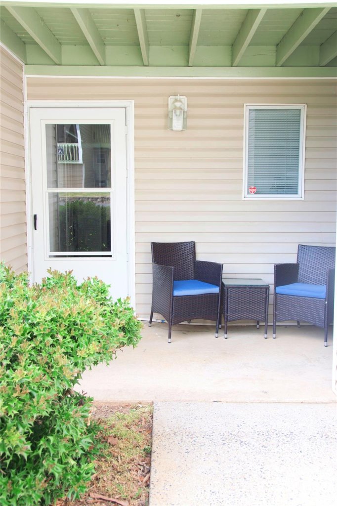 1704 Eagles Place