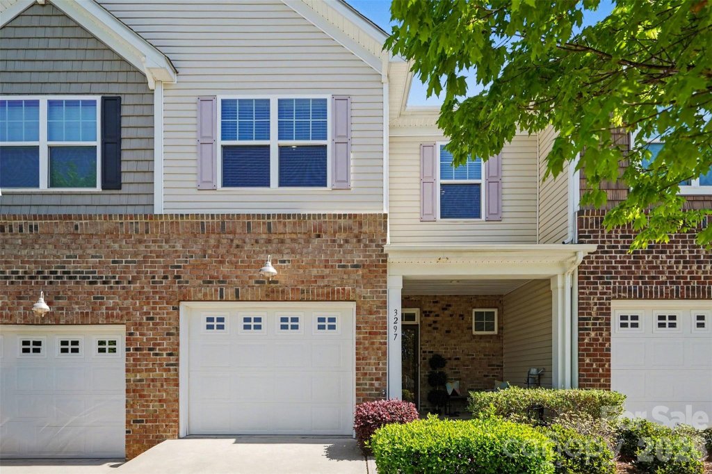 3297 Yarmouth Lane