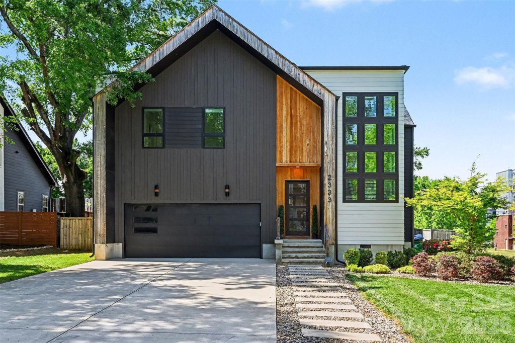Plaza Hills, Charlotte community