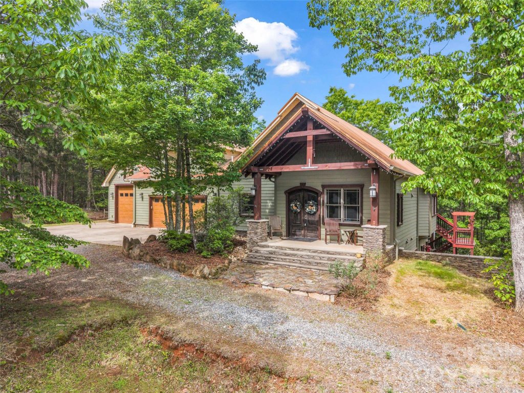Twelve Mile Post, Lake Lure community