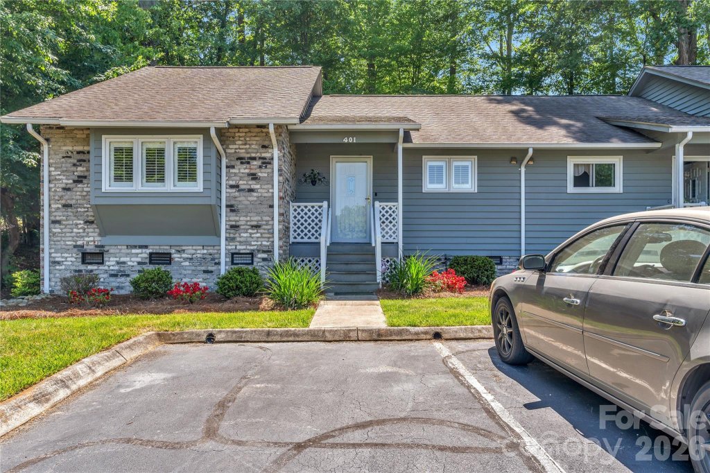 401 Wellington Hills Circle