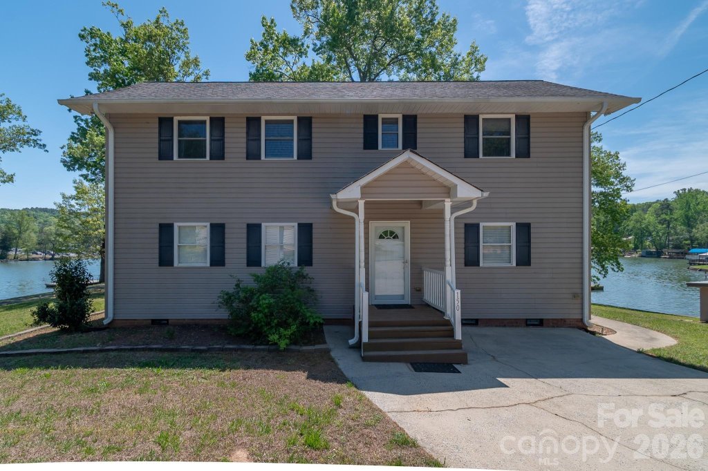 Pinehaven Estates, New London community
