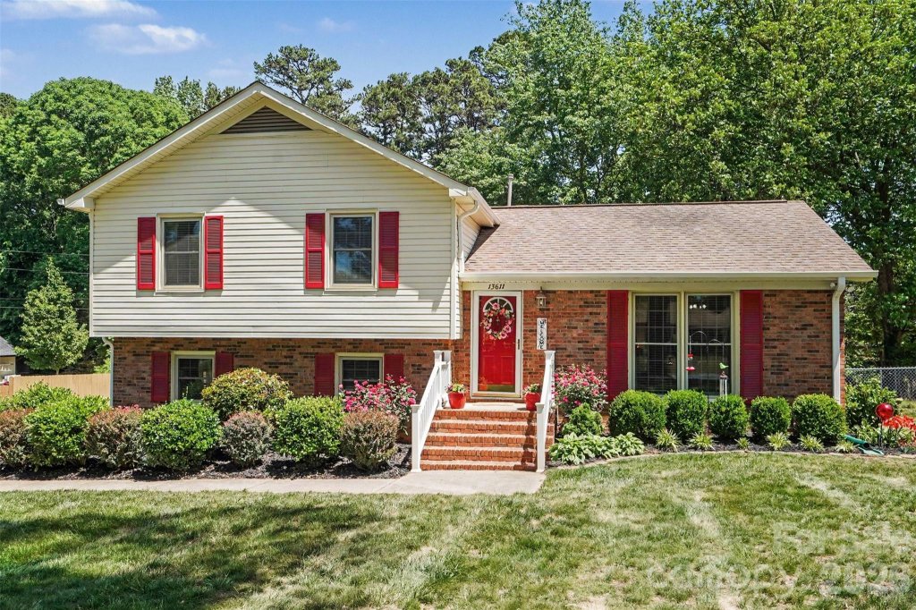 Idlewood, Matthews community