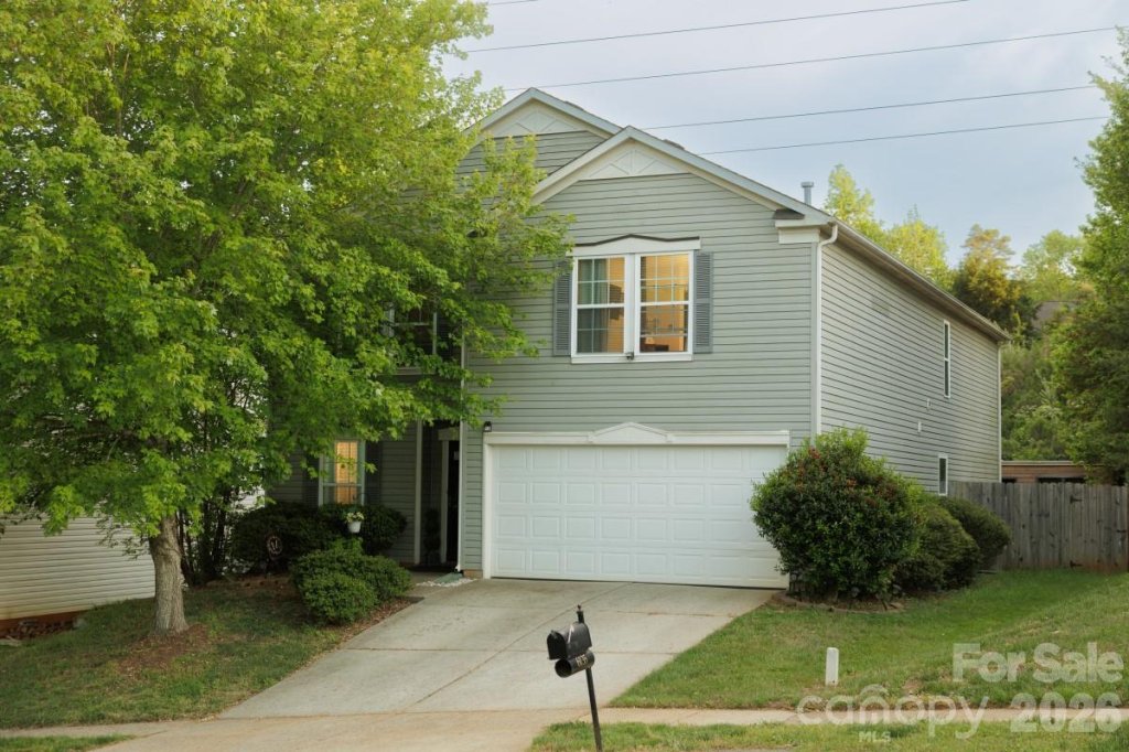 Kingstree, Charlotte community