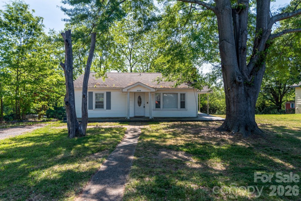 Dover Heights, Bessemer City community