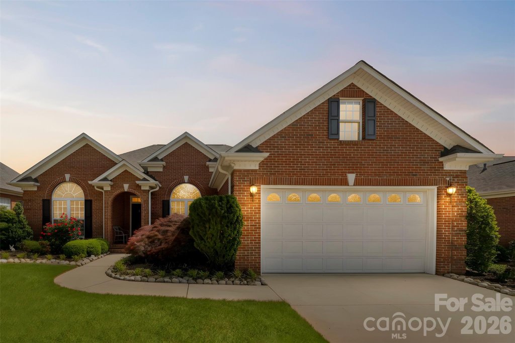 2304 Pinefield Court