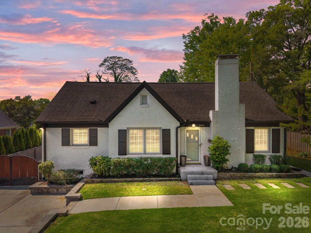 2414 Hassell Place