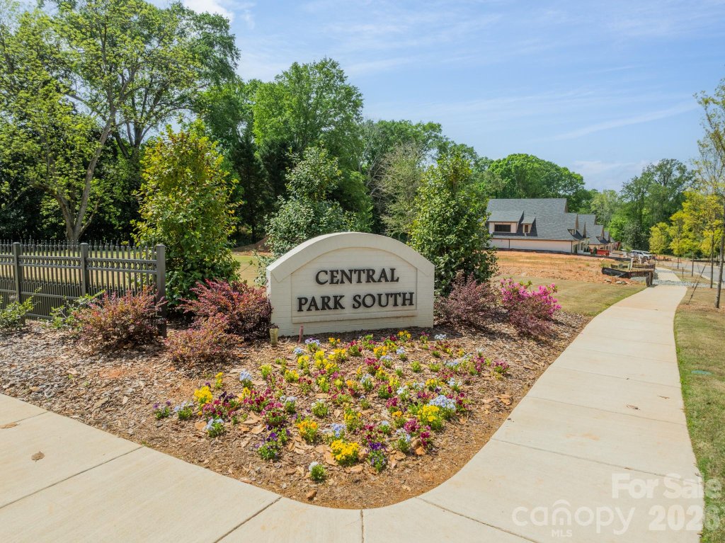519 Winding Way