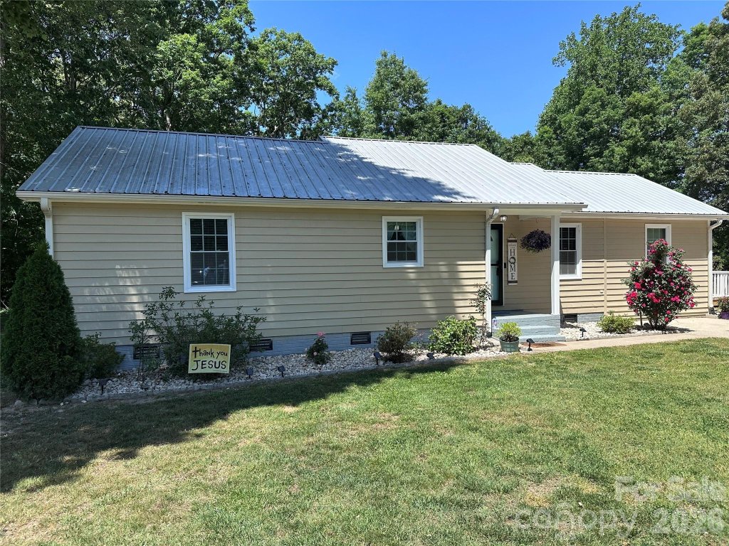 Eastwood, Salisbury community