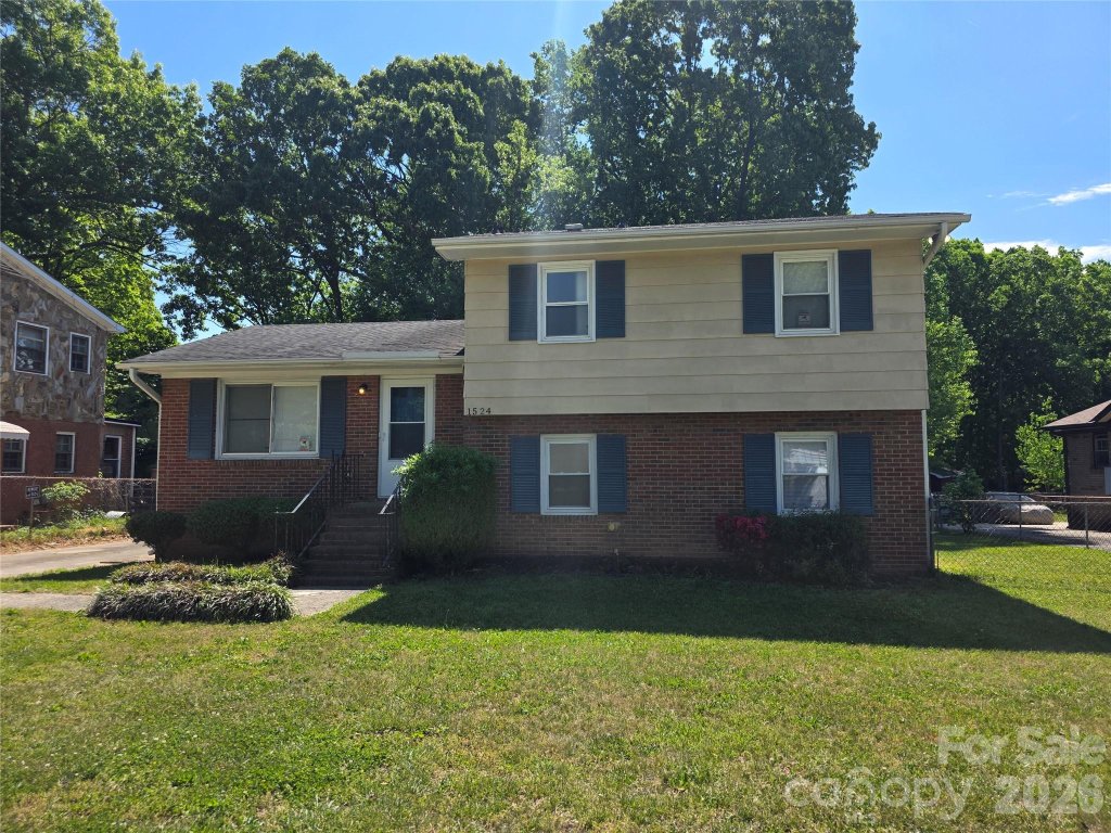 1524 Pondella Drive