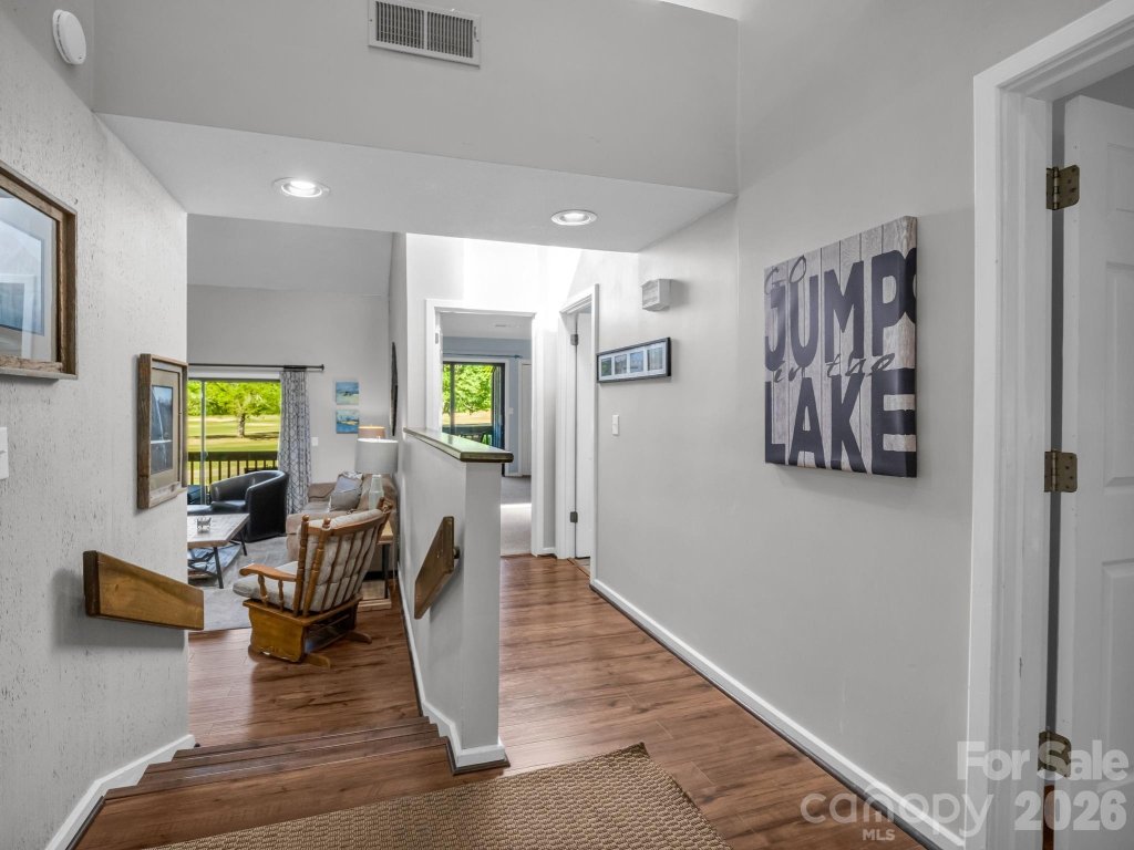 182 W Lake Drive