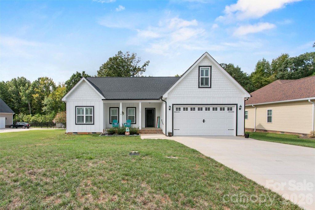 Granite Commons, Salisbury community