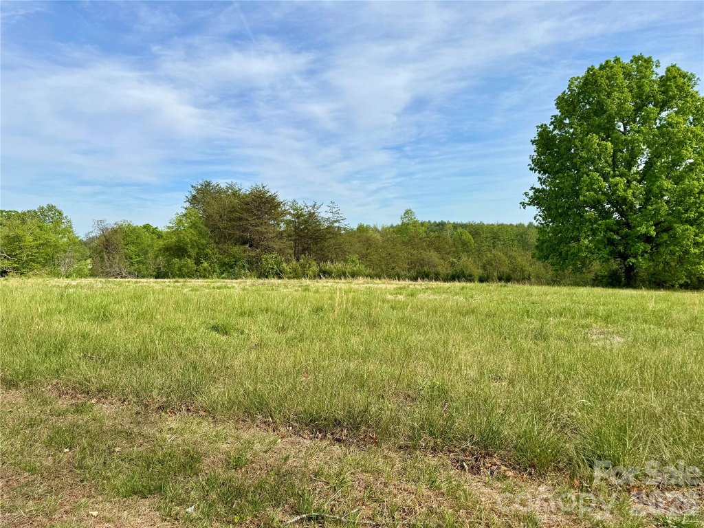 Lot G20 2085 Thoroughbred Way
