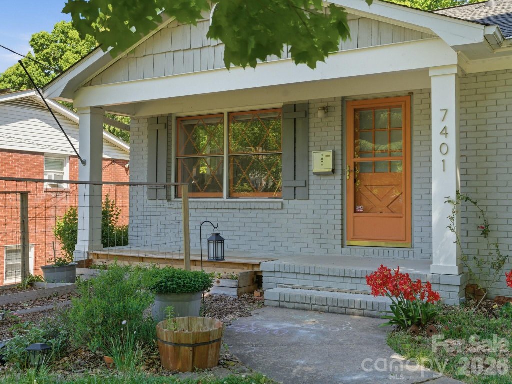 7401 Woodstream Drive