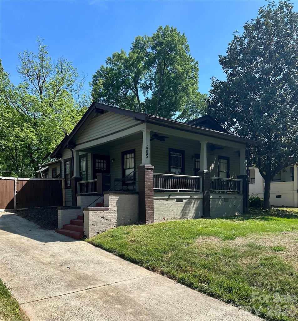 405 Walnut Avenue