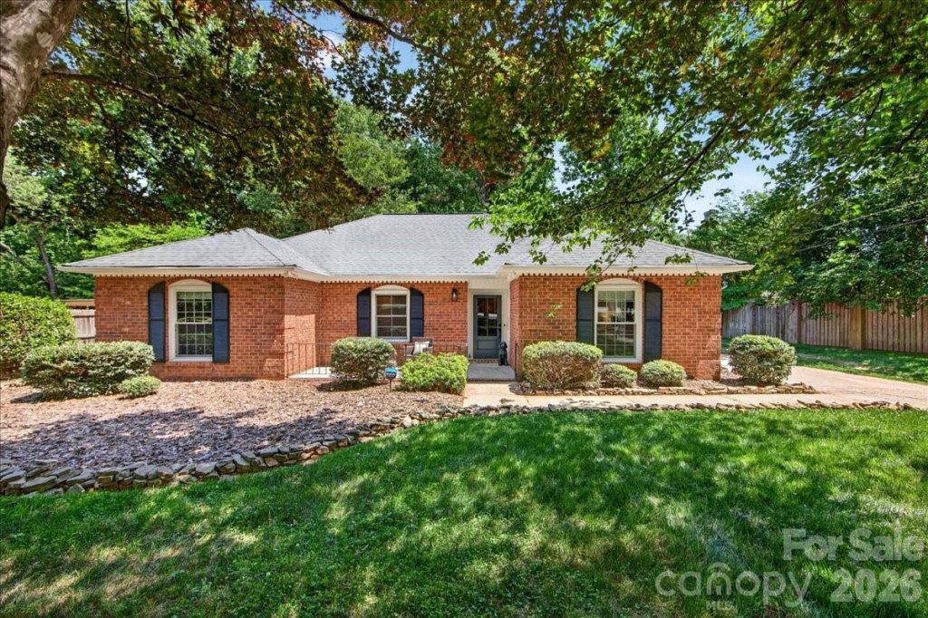 5017 Sharon View Road