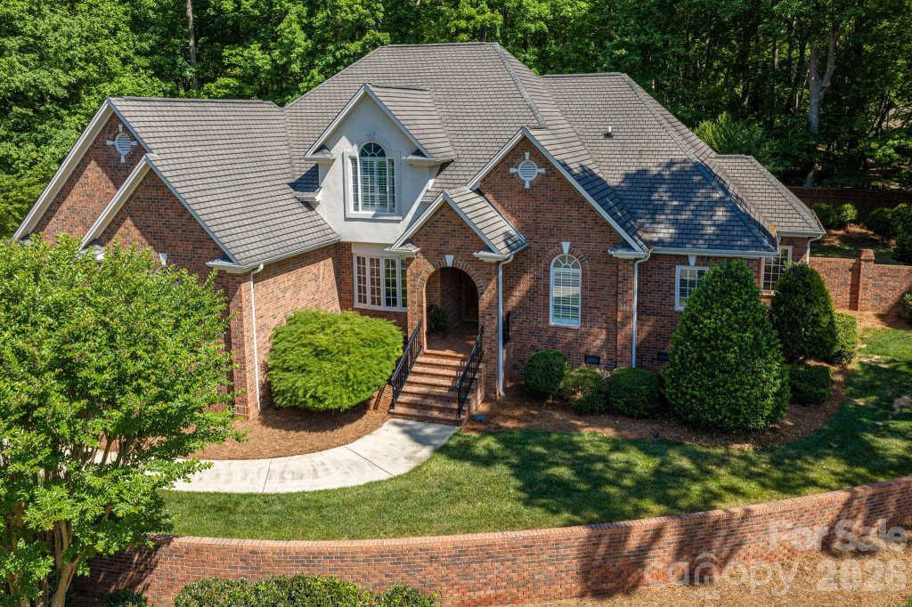 Hickory Lane, Mount Holly community