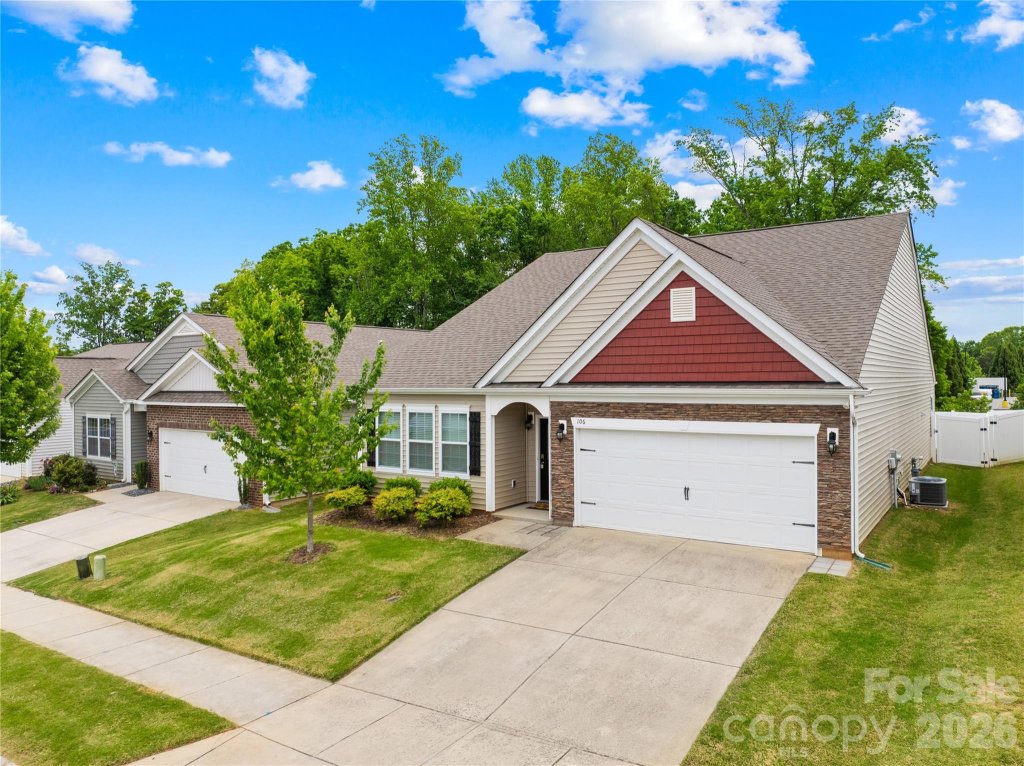 Kensington Village, Mooresville community