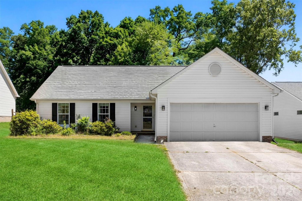 Ridge Crossing, Concord community