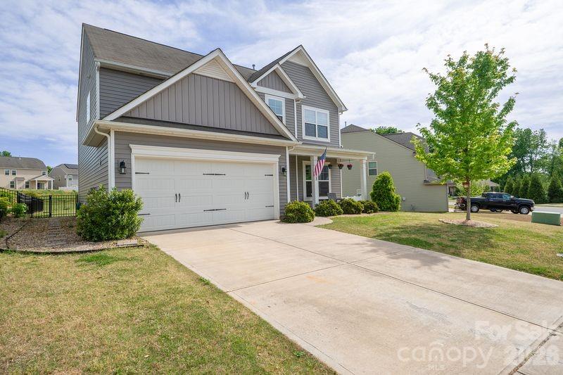 Briargate, Mooresville community