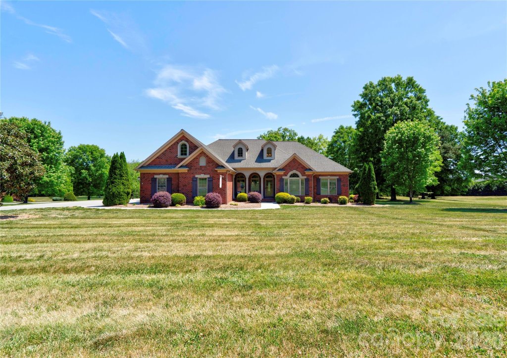 The Pointe, Cherryville community