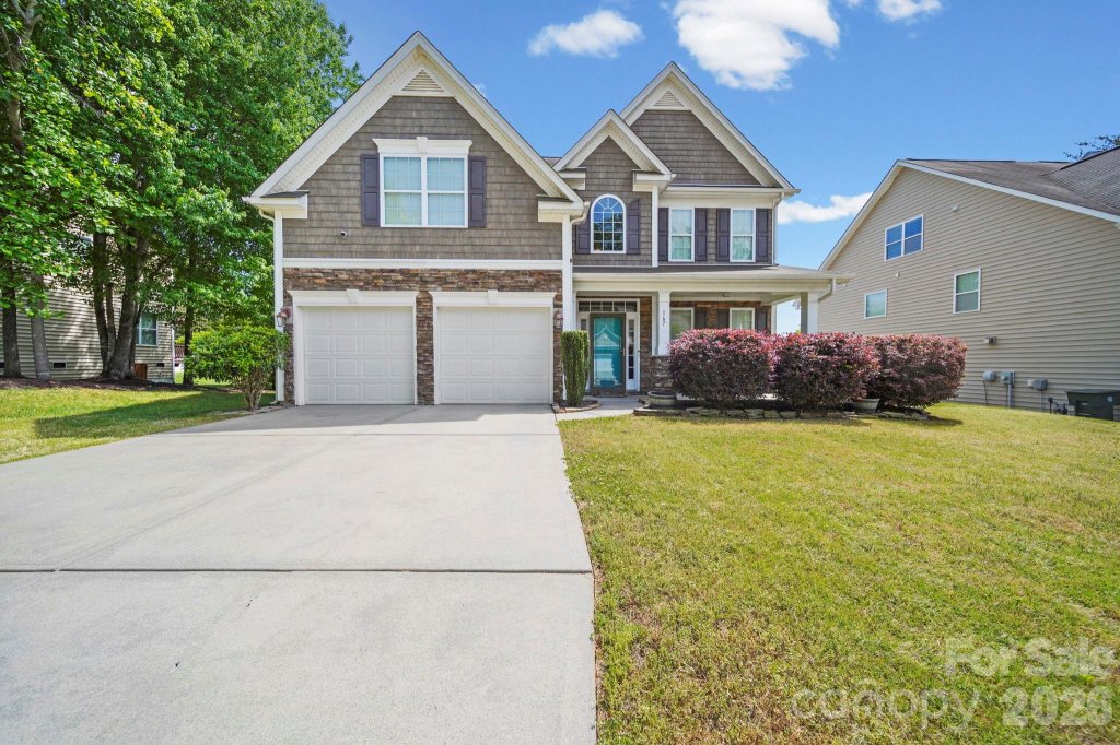 Ashlyn Creek, Mooresville community