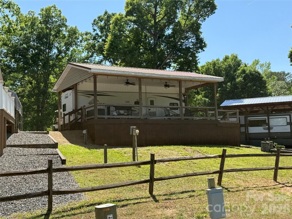 144 Twin Bluff Trail