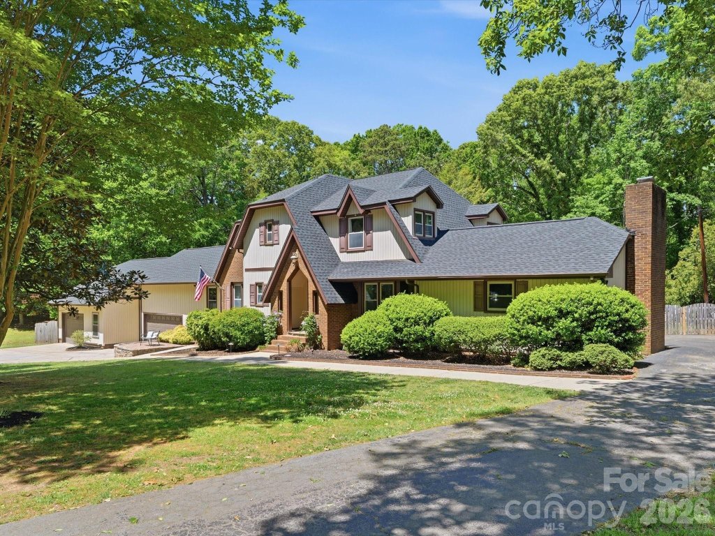 2637 Rolling Hills Drive