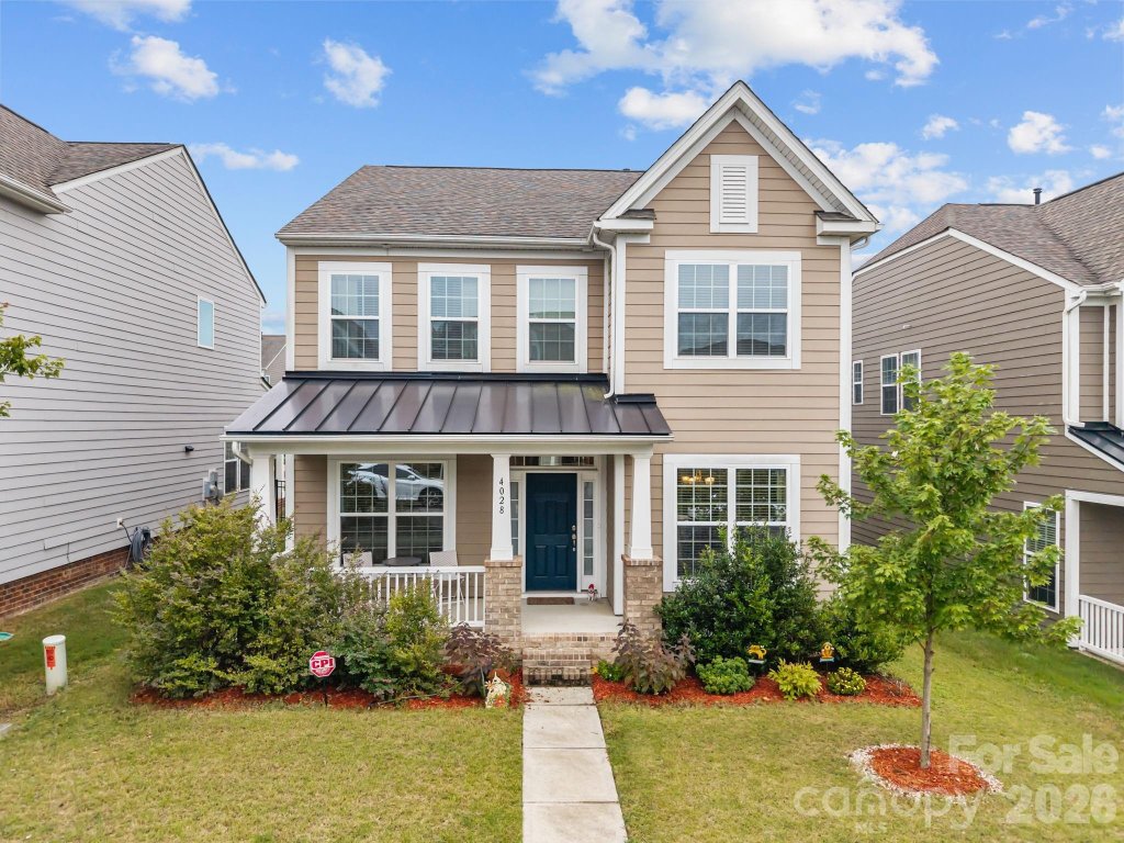 Cameron Creek, Tega Cay community