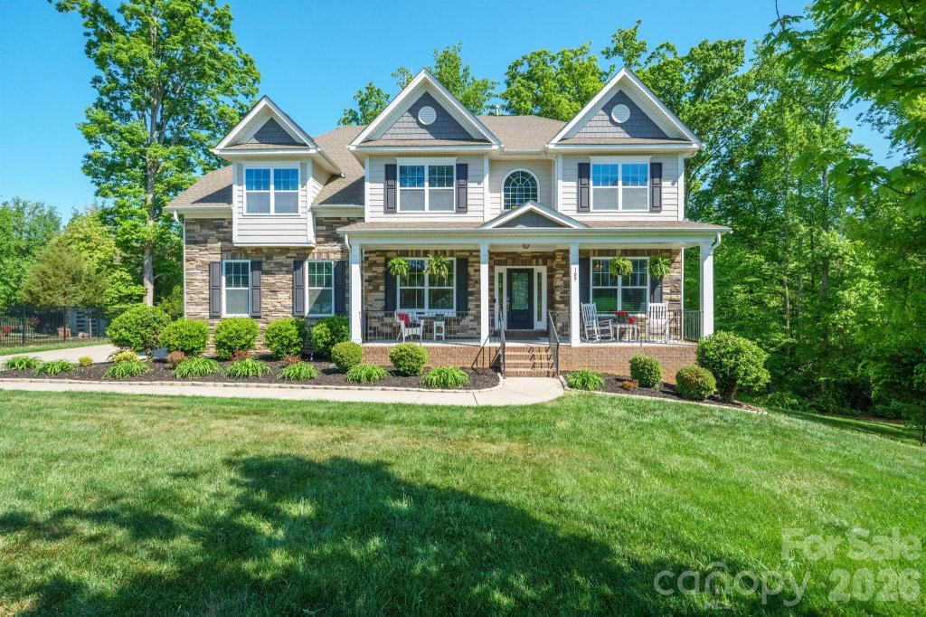 Shinnville Ridge, Mooresville community