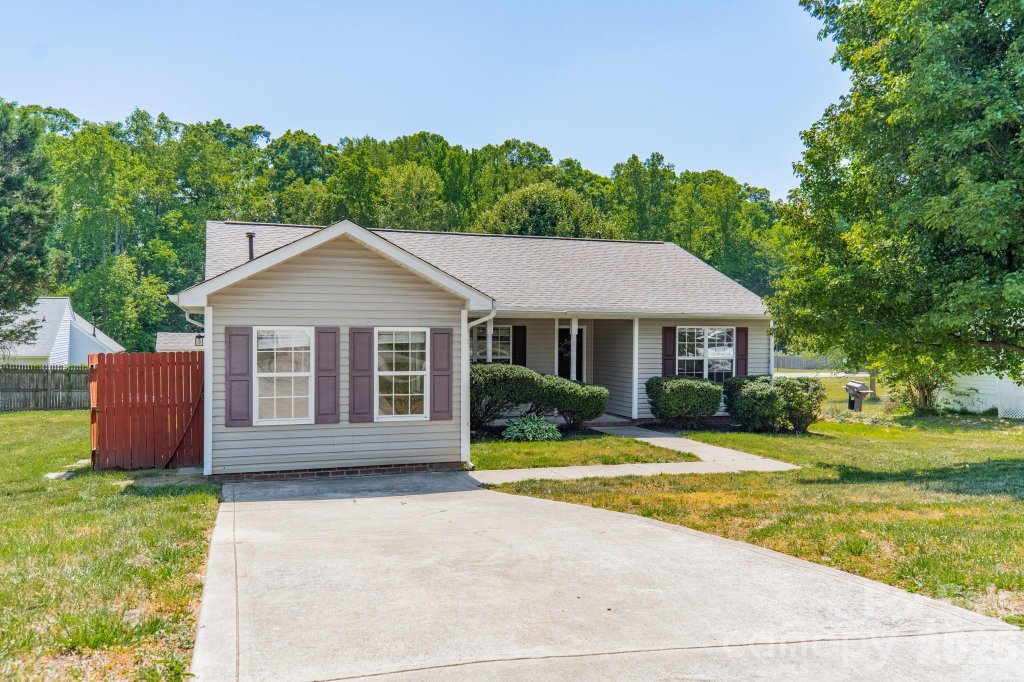 134 Chere Helen Drive