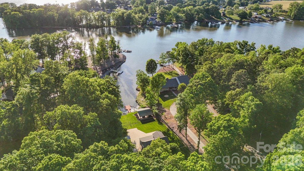 Riverwood, Lexington community