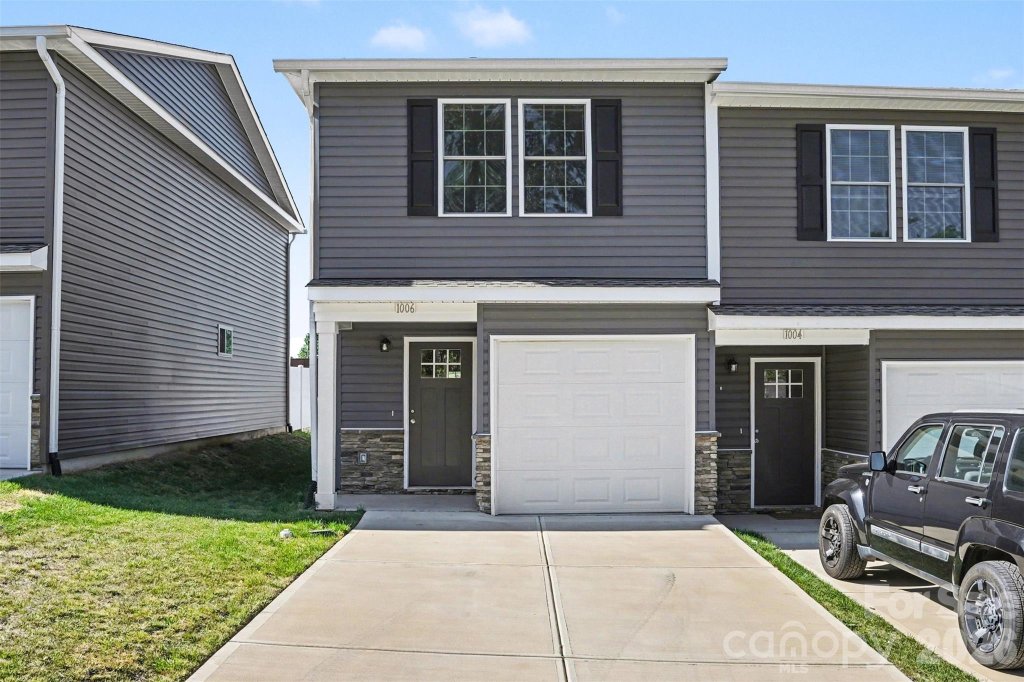 Highland Park, Hickory community