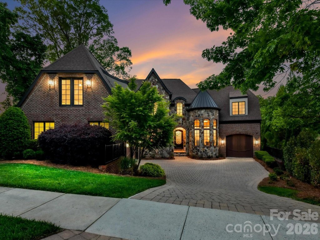 5915 Vidal Lane