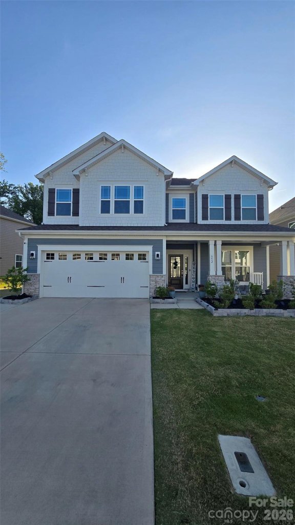 652 Carryduff Street