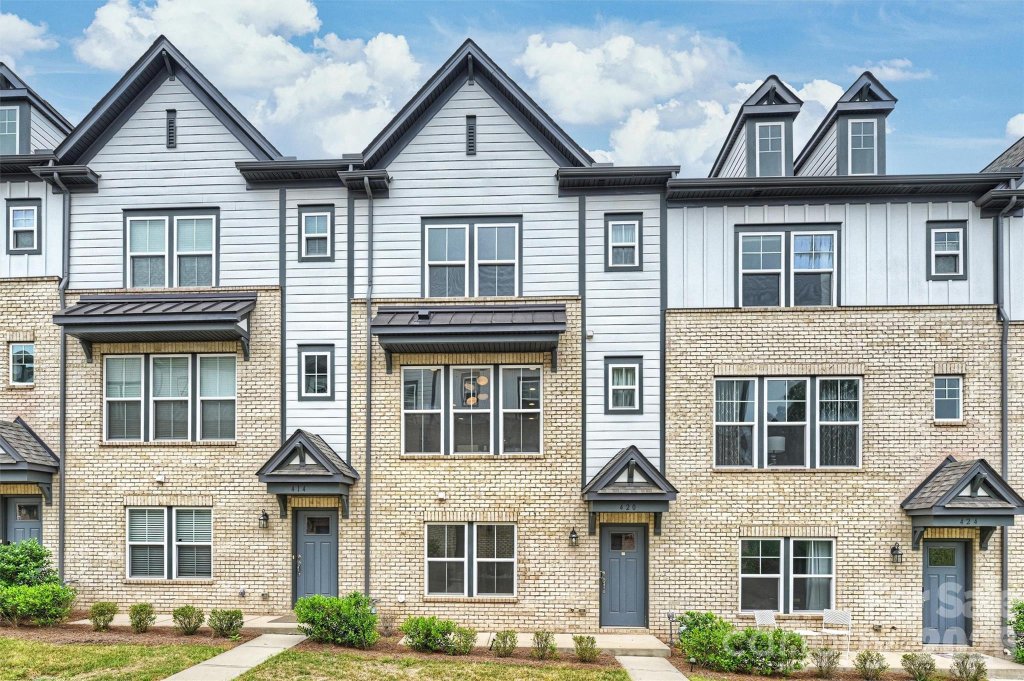 Wendwood Terrace, Charlotte community