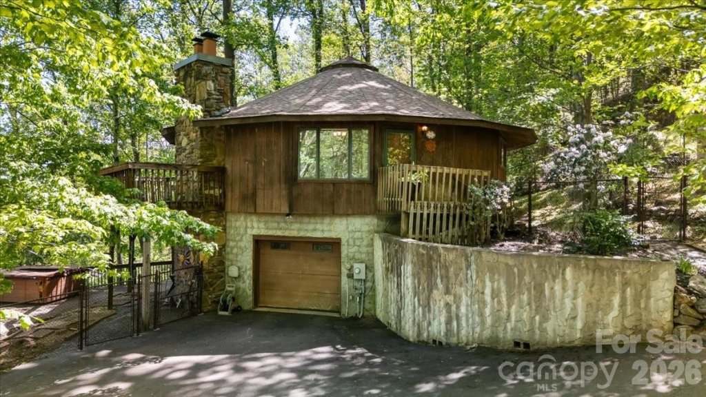 110 Leisure Mountain Road
