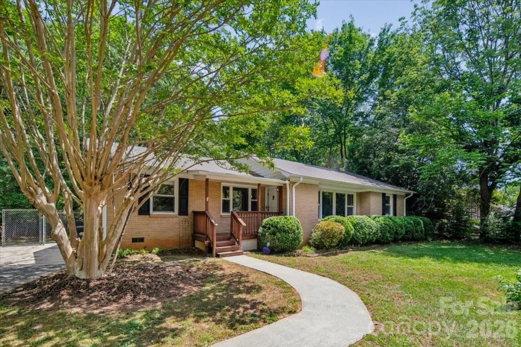 107 Fox Run Drive