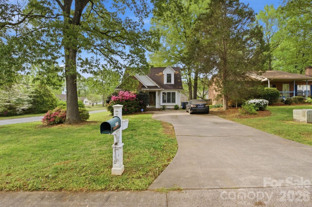 1720 Hampshire Drive