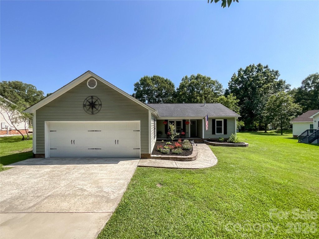 103 Woodland Lane
