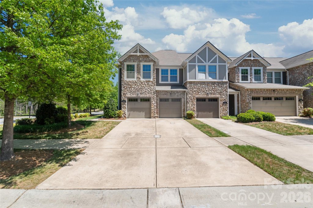5662 Stonewells Drive