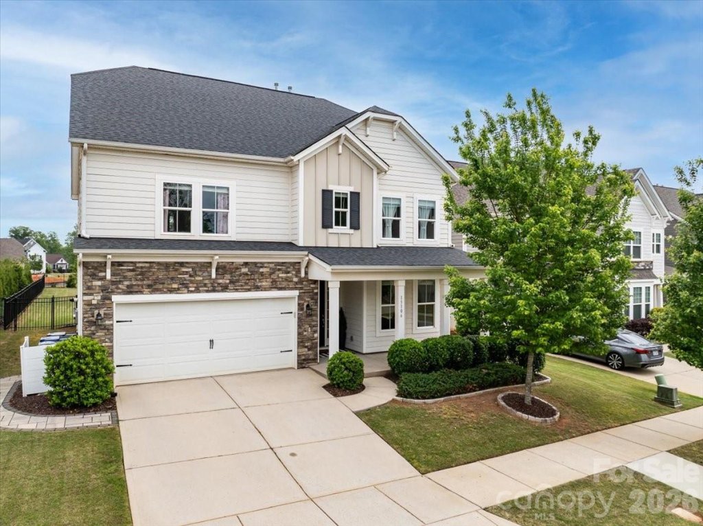 Walden, Huntersville community