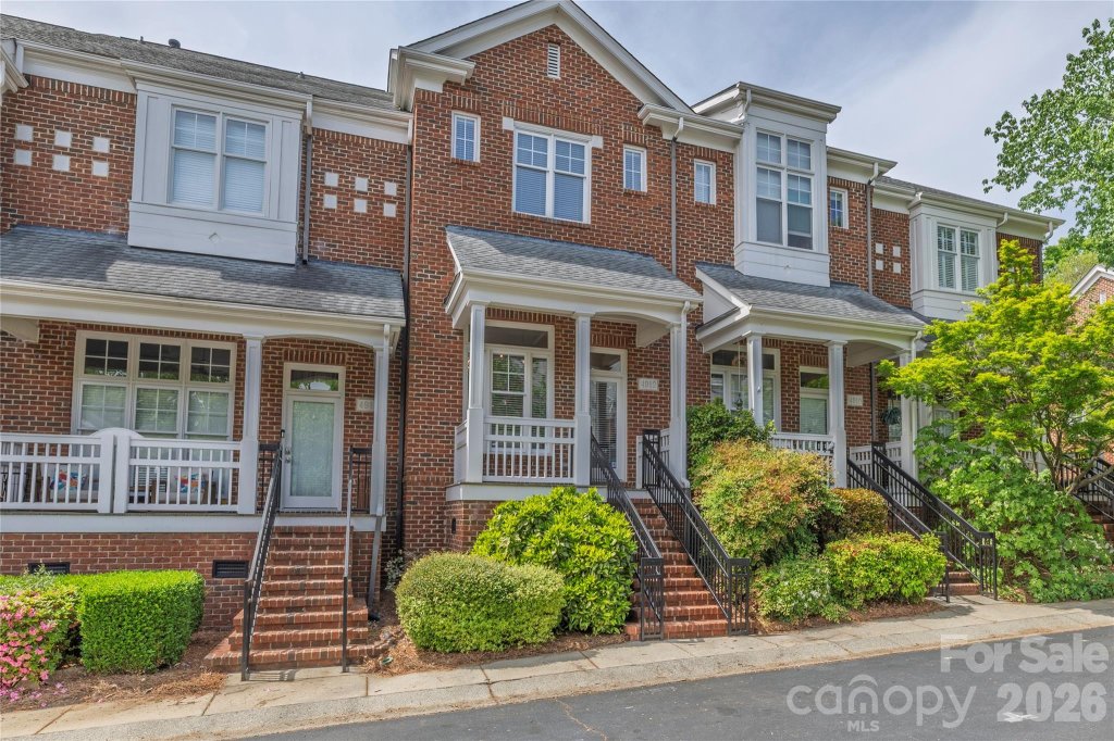 South Hill, Charlotte community