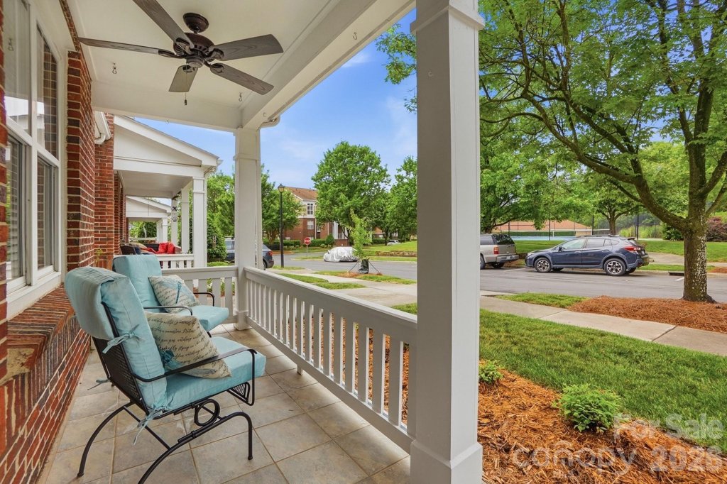 19512 Topgallant Drive