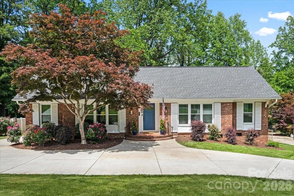 3741 Riverbend Road