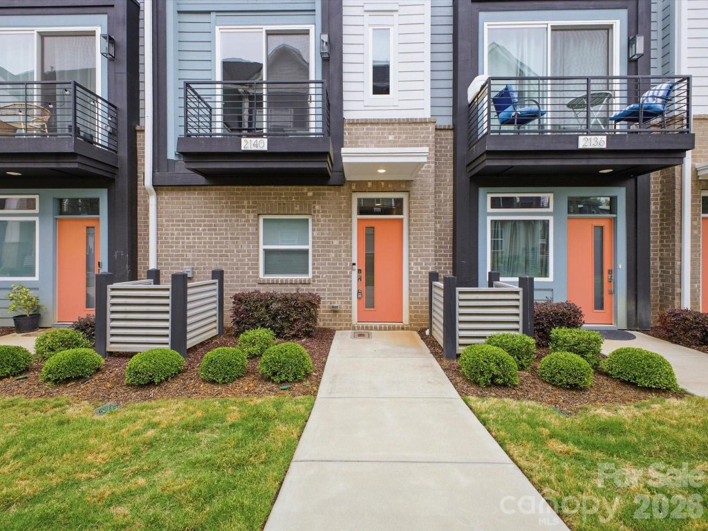 2140 Electric Lane